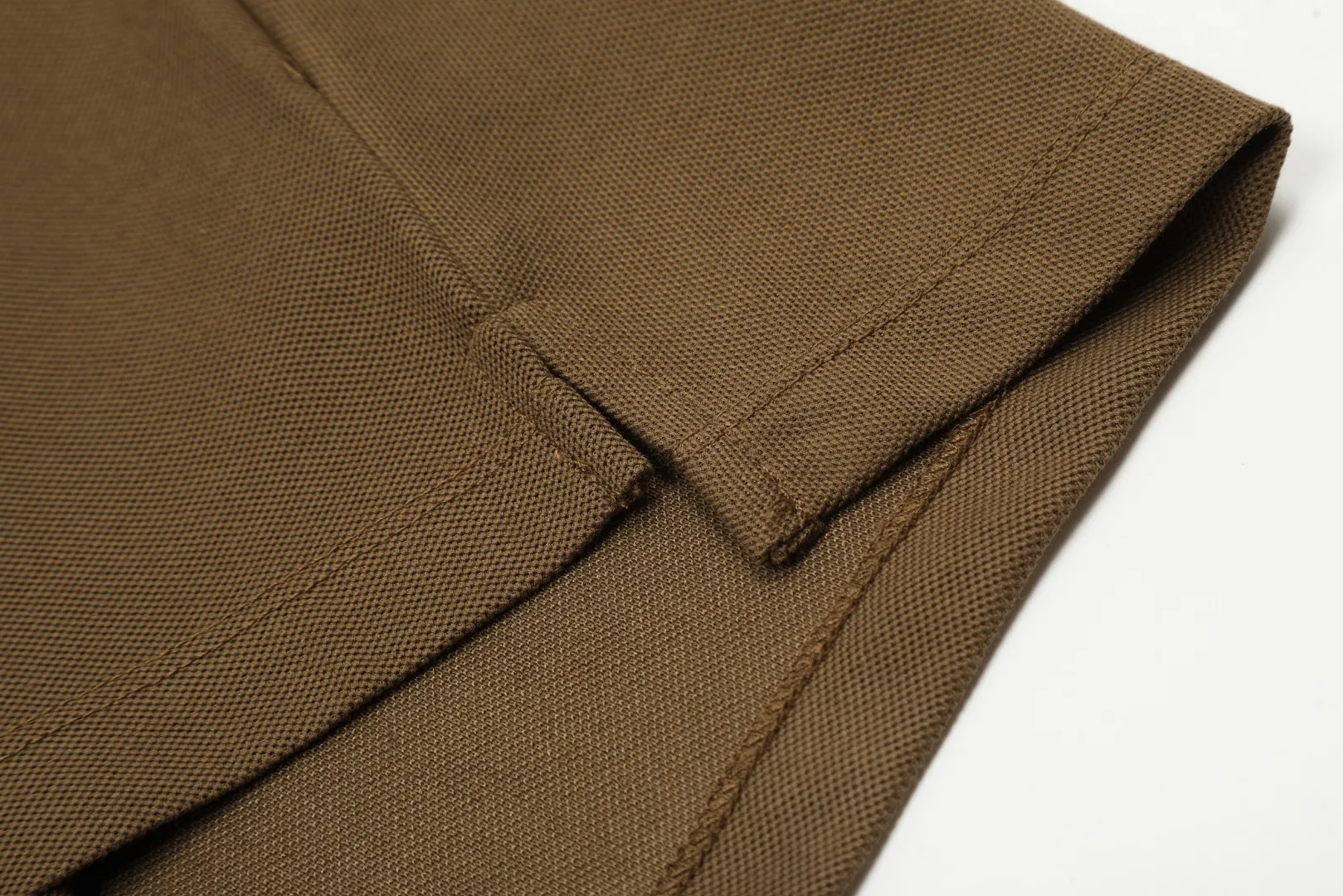 🅿️152 "Top quality" Style number: DS001# (not off the shelves all year round) [Ralph Lauren classic pony embroidered lapel POLO short sleeves] ✅Ralph Lauren Ralph Lauren classic basic versatile POLO short sleeves ✅Main supply platform live broadcast Wholesale entities will be replenished when out of stock Not removed from the shelves ✅ZP quality 1:1 version Scan the code to enter the GF website Z cabinet quality ✅Detailed quality The only one in Guangzhou Imported pique fabrics Mainly high-end, cost-effective and good quality. Needless to say, the version is restored to the original version. The maximum size can be worn up to 210 pounds. Loose, comfortable and stress-free. ✅Wear for work and life. Suitable for various occasions. A must-have recommendation for couples. Size: